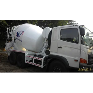 Truk Molen Hino Ranger FM 280 JM 6x4 Euro 4 dengan kapasitas Mixer 7m3