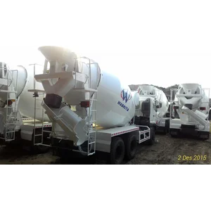 Truk Molen Hino Ranger FM 280 JM 6x4 Euro 4 dengan kapasitas Mixer 7m3