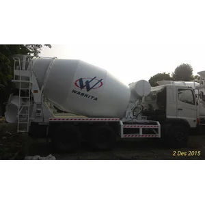 Truk Molen Hino Ranger FM 280 JM 6x4 Euro 4 dengan kapasitas Mixer 7m3