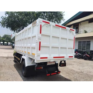 Dump Truck Hino Dutro 136 HDX Euro 4 kapasitas 5m3 – 8m3