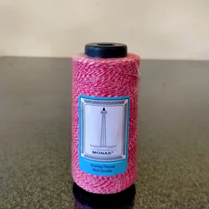 Benang Jahit Karung Polyester Merk Monas Warna Mambo Merah 150gr