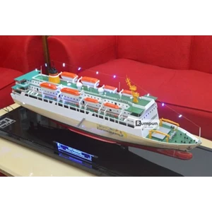 Miniature Km Pelni Kelimutu Ship
