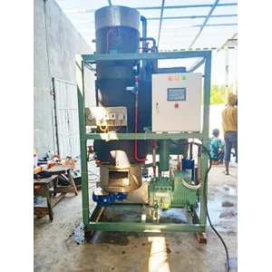 Mesin Es Tube Kapasitas  2 Ton/Hari Mess-2000