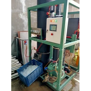 Mesin Es Tube Atau Ice Tube Kapasitas Besar