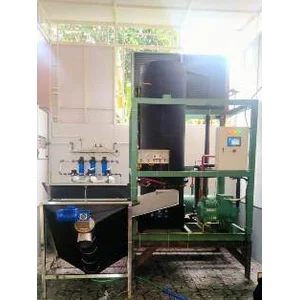 Mesin Es Tube Atau Ice Tube Kapasitas Besar