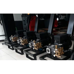 Hydrotest 120 Bar Pump - Plunger Hawk Pump Test Pressure
