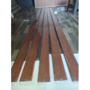 Plint / Plank PVC Untuk Aksesoris Lantai Vinyl Parket dan SPC  Tersedia Bermacam motif dan Warna