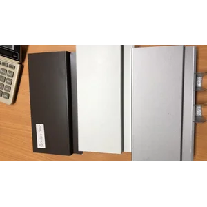 Aluminium Spandrel Warna Putih Ukuran 6M x 10Cm x 1Mm