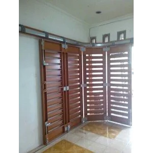 Pintu Garasi Mobil Model Dorong Belok