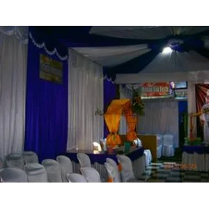 BACKGROUND DINDING PELAMINAN
