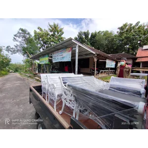 Kursi Taman Teras