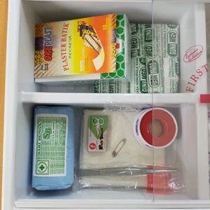 ​​First Aid Box Type B Complete One Set With Contents