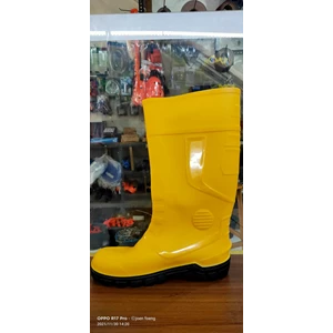 Boots Shoes Cata Color Yellow