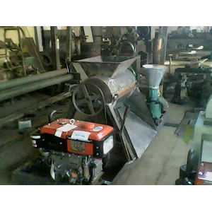 Mesin Cetak Pelet Engine Diesel 10 Hp