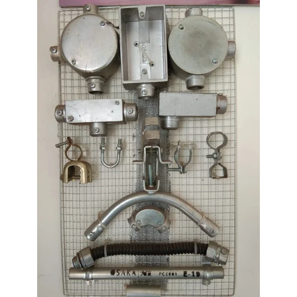 Pipa Conduit Metal ANSI E32