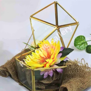 TERRARIUM BOX / RING BOX / VAS BUNGA / KOTAK CINCIN / HANTARAN PENTAGONAL PENTOL KACA BENING KUNINGAN EMAS