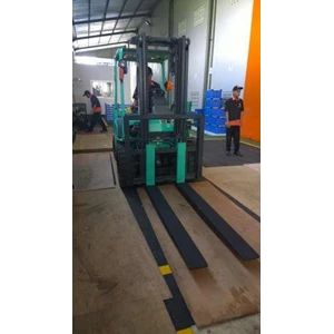 Sarung Garpu Forklift