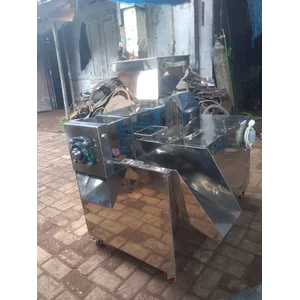  Mesin Pemeras Santan Pengolahan Kelapa 