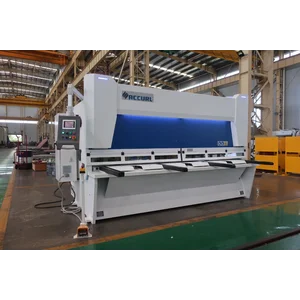 Mesin Potong Accurl  Plat 6mm x 2500mm