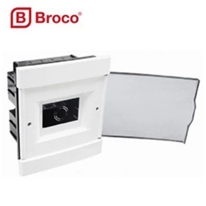 BOX MCB BROCO  4 GROUP OPBOW 17104