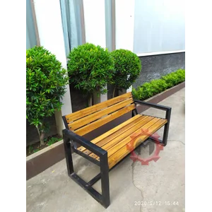 Kursi Trotoar Untuk Pedestrian Jalan  
