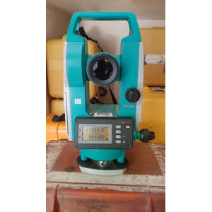 Digital Theodolite SOKKIA DT610 Akurasi 7 Detik