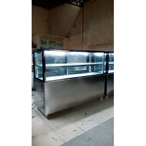showcase cake display 1800*650*1400 mm