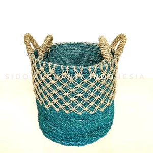 Kerajinan Jerami (Seagrass Basket W/ Handles And Braided Yarn)