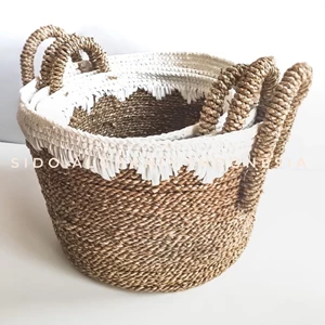 Kerajinan Jerami (Seagrass Basket W/ Handle & White Ribbon)