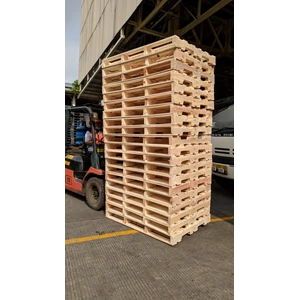 Pallet Kayu Cargo Packaging Aman