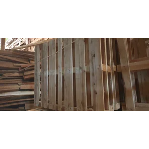 Pallet Kayu Four Way Ukuran 120×100X15 Cm