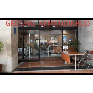 Pintu Sliding Otomatis untuk Kantor