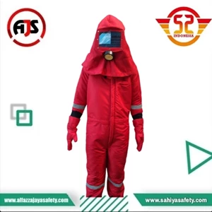 Red Color Bee Protection/Safety Uniform