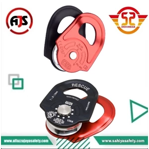 Petzl  Rescue Pulley P50A Carabiner