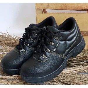 Sepatu Safety Footfu Low Lace Chrome PU FF008