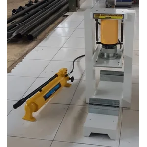 Kuat Tekan Balok Beton Hidrolik