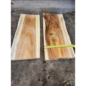 Papan kayu Trembesi Ukuran 70x24x3 cm