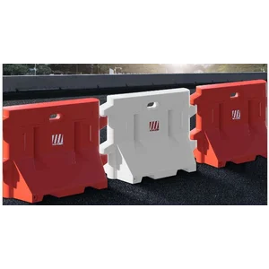 Water Road Barrier Merah Putih Safety 1 M