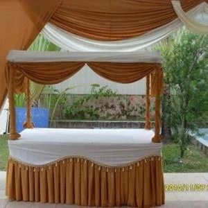 Cover the party Table For Hotels with best quality