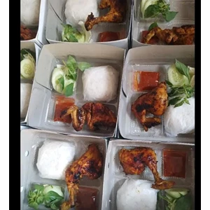 Paket Nasi Box Ayam Bakar  makanan dan Minuman Lainnya