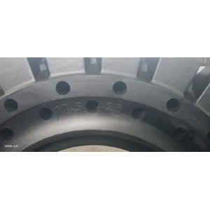 Ban Alat Berat Maxima Solid 17.5-25 YY106
