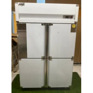 Upright Chiller 4 Pintu Snowvillage 