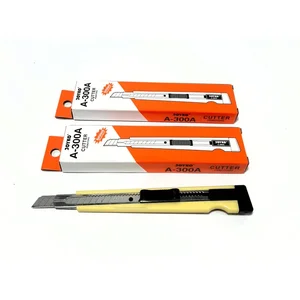 Pisau Cutter JOYKO A-300A autolock 