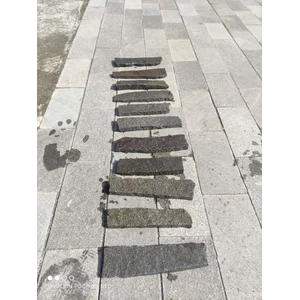 Batu Alam Susun Sirih Salagedang