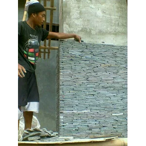Batu Alam Susun Sirih Salagedang