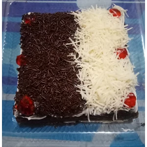 Kue Ulang Tahun Brownise Coklat Keju