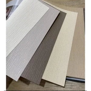 Wallpaper Dinding Warna dan Motif