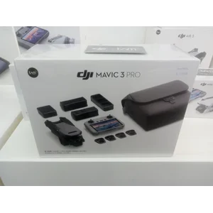 Drone DJI Mavic 3 PRO ( Fly more Combo DJI RC ) GARANSI RESMI