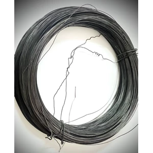 Long Black Longxing Bendrat Wire