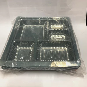 Plastik Mika Sekat/ Lunch Box Ukuran 20x20cm